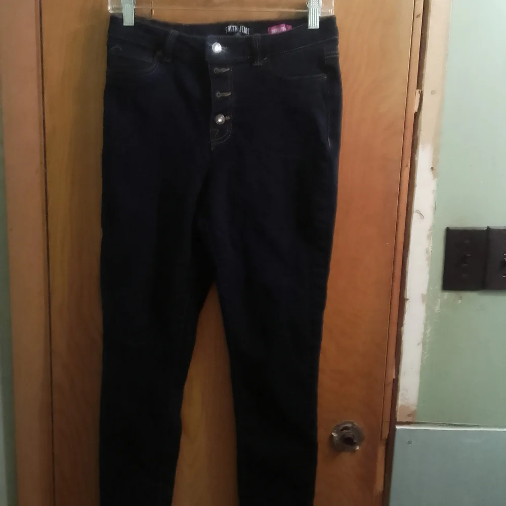 Elegant High Rise Women's Jeans in‎ Blue